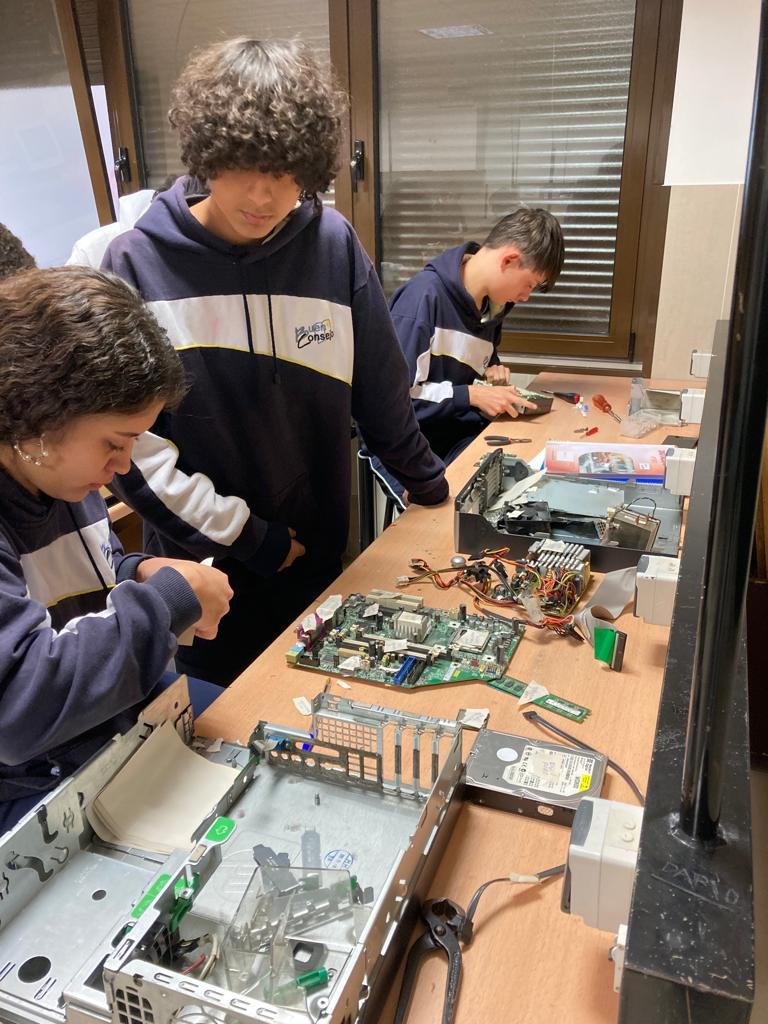 Desmonta tu equipo e identifica sus partes